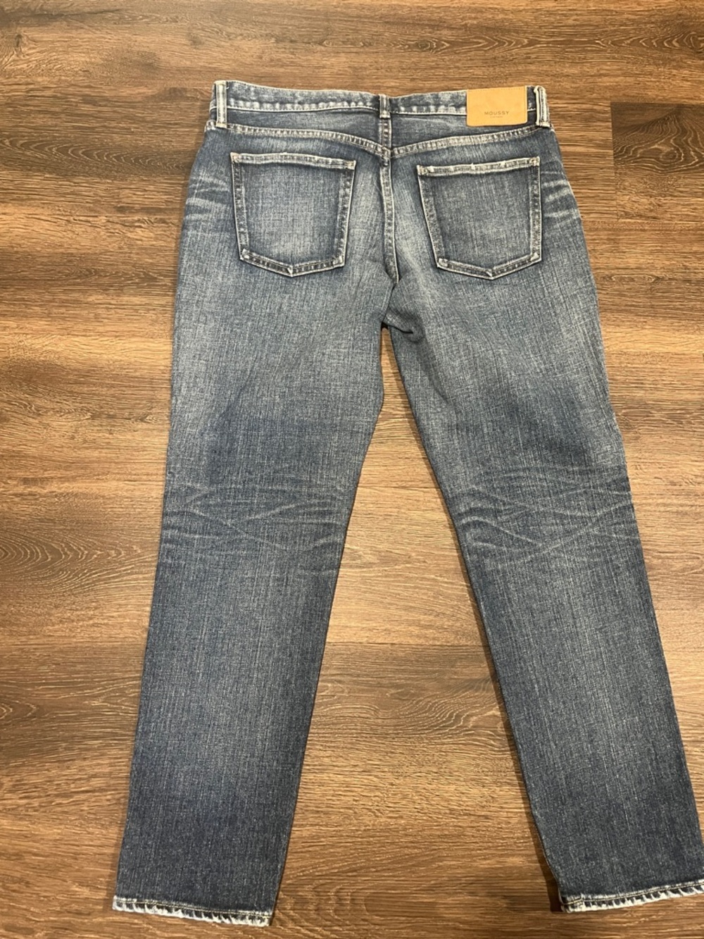 Moussy Slim Straight Faded Blue Jeans - Picture 6 of 7